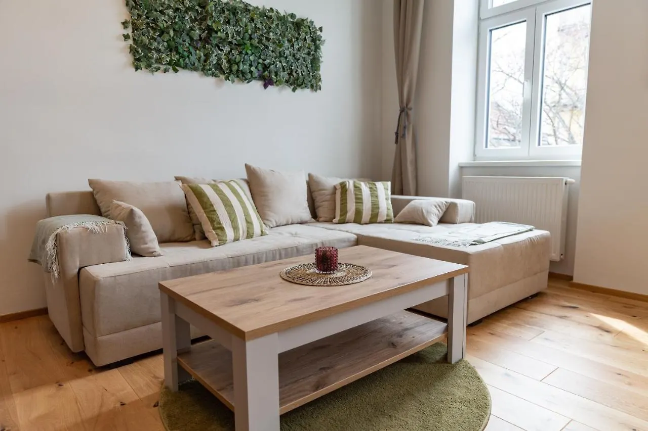 Cozy, Generous City Apartment - 10 Min To City-Centre - Contactless 24H Check-In Vienna