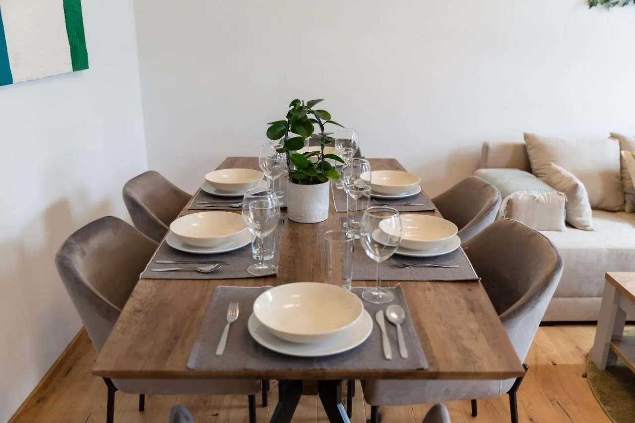 Cozy, Generous City Apartment - 10 Min To City-Centre - Contactless 24H Check-In Vienna