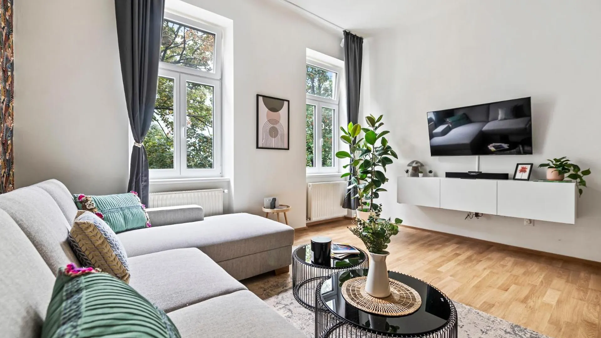 Cozy, Generous City Apartment - 10 Min To City-Centre - Contactless 24H Check-In Vienna Austria