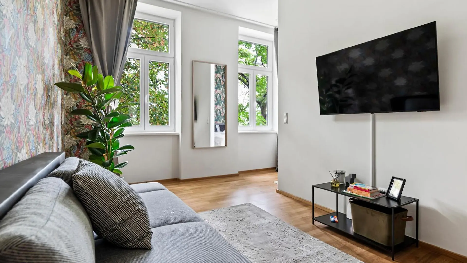 Cozy, Generous City Apartment - 10 Min To City-Centre - Contactless 24H Check-In Vienna Austria
